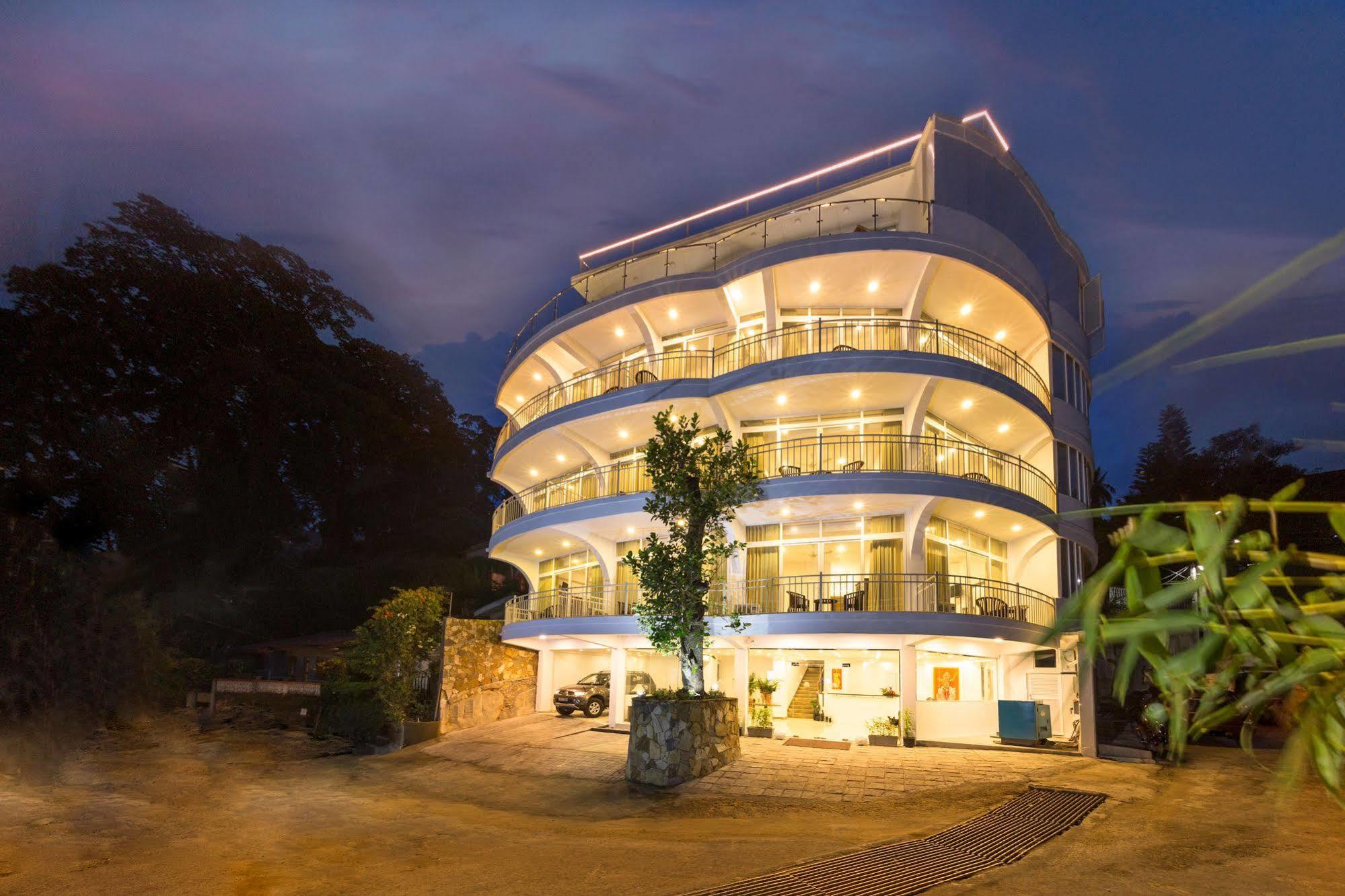 Sandriana Lake View Hotel Kandy Eksteriør bilde